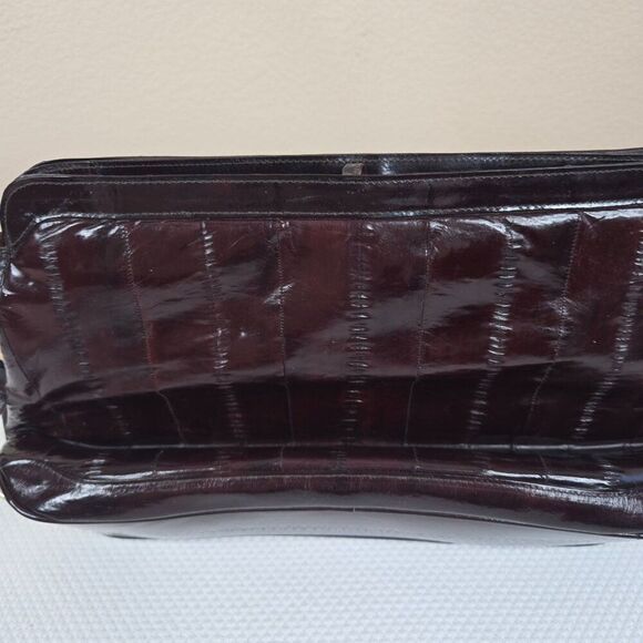 Vintage 60s Black Eel Skin Leather Shoulder Bag Gold Hardware Adjustable Strap - Picture 7 of 9